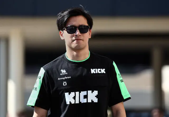 Mengenal Zhou Guanyu: Pembalap Cina Pertama di F1